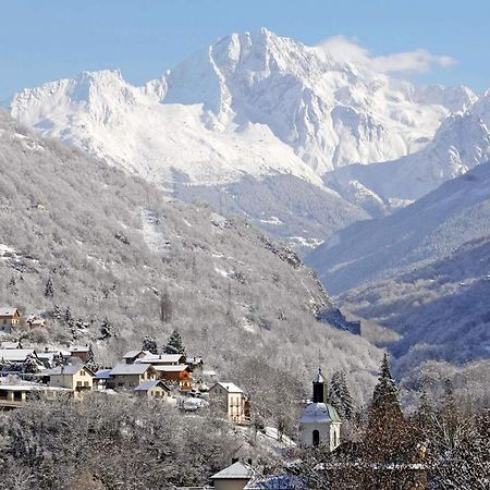 Joli Appartement Renove Avec Terrasse Brides-les-Bains Bagian luar foto