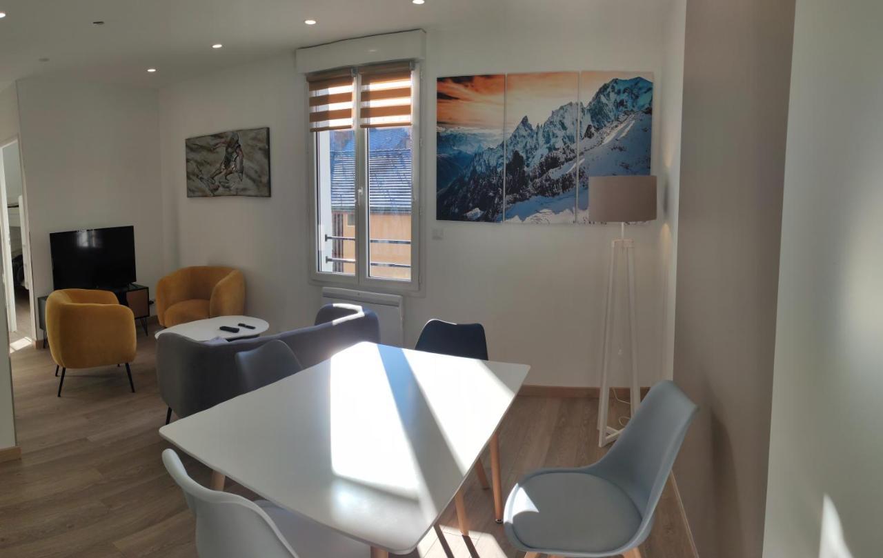 Joli Appartement Renove Avec Terrasse Brides-les-Bains Bagian luar foto
