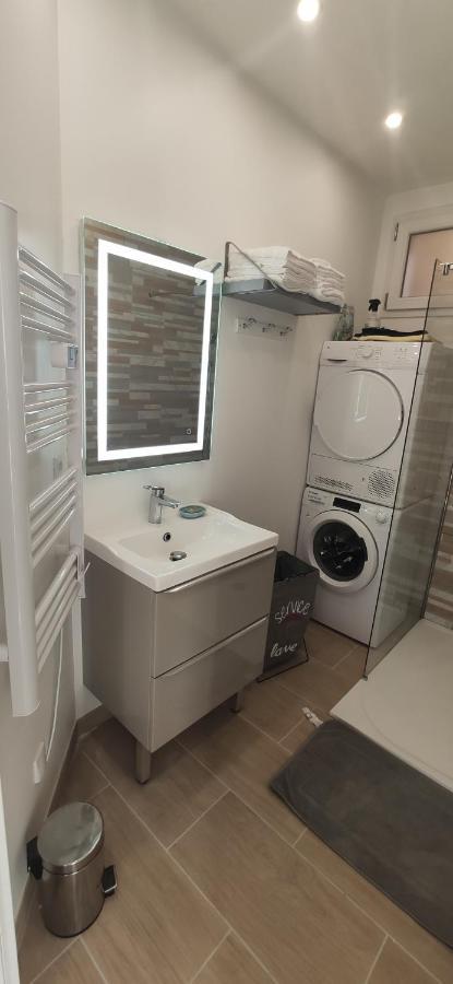 Joli Appartement Renove Avec Terrasse Brides-les-Bains Bagian luar foto