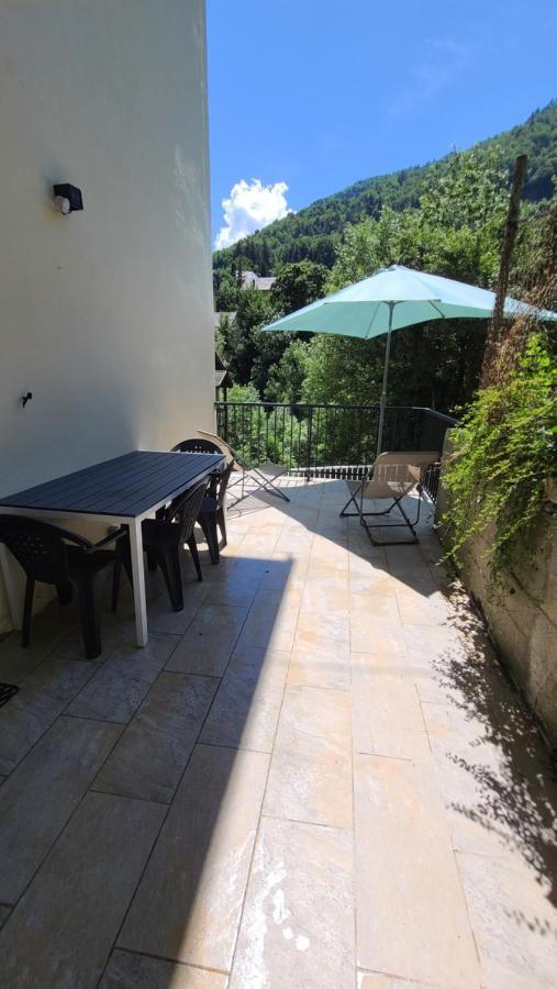 Joli Appartement Renove Avec Terrasse Brides-les-Bains Bagian luar foto